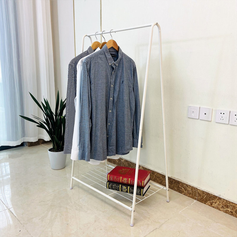 Store Level 1 Ladder To Secure Hangers