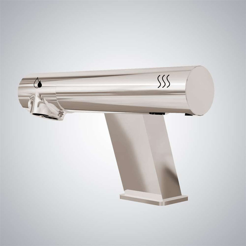Robinet sans contact commercial en nickel satiné activé par un capteur de conception moderne et durable