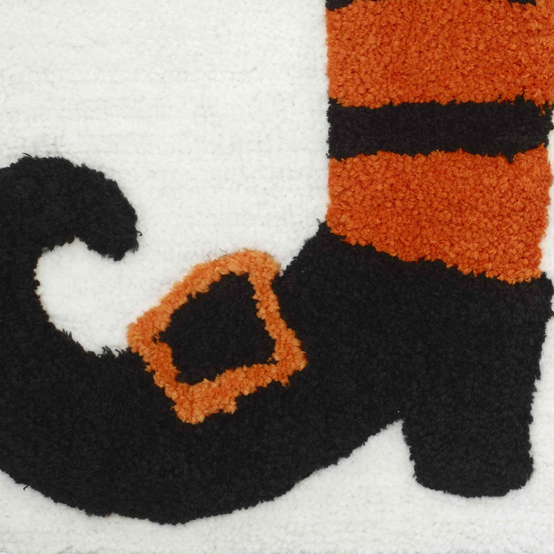 Tapis The Holiday Aisle® Witch Shoes