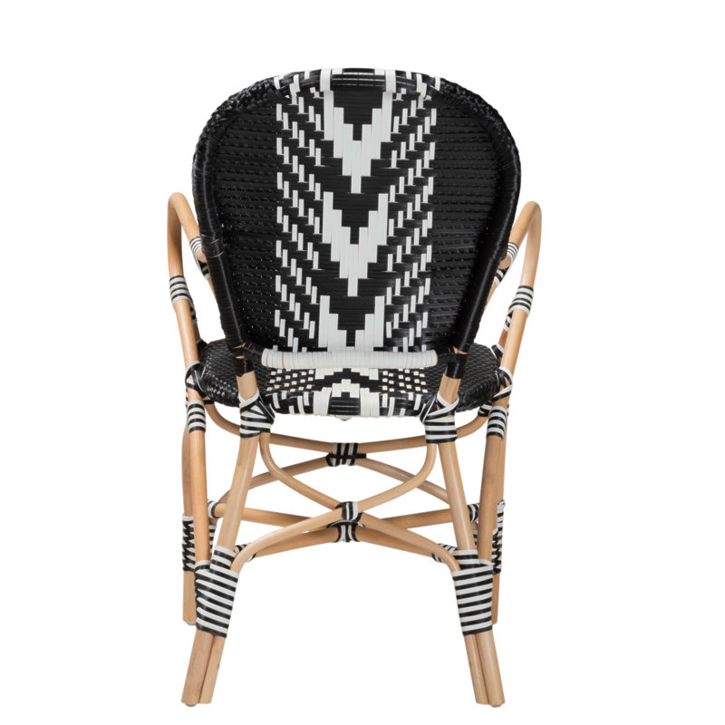 Chaise de salle à manger moderne moderne en rotin et tissage bicolore avec accoudoirs ergonomiques pour une assise confortable (seulement chaise)