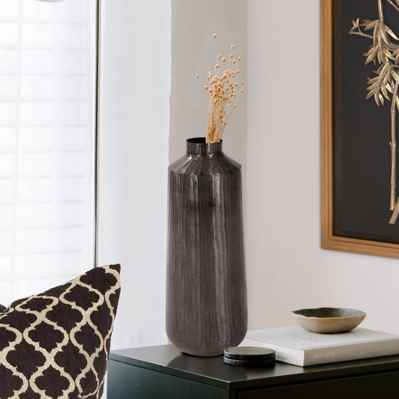 Dakera Handmade Aluminum Table Vase