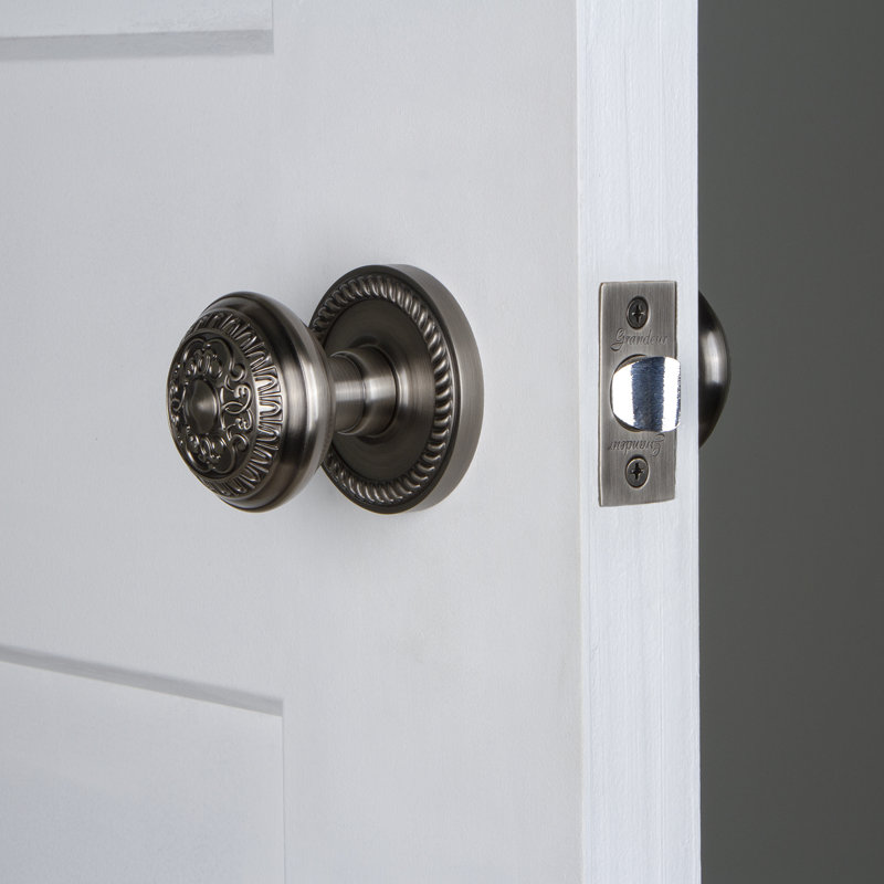 Rosette Grandeur Newport avec bouton de porte Windsor, Étain antique, 2 3/4", Confidentialité