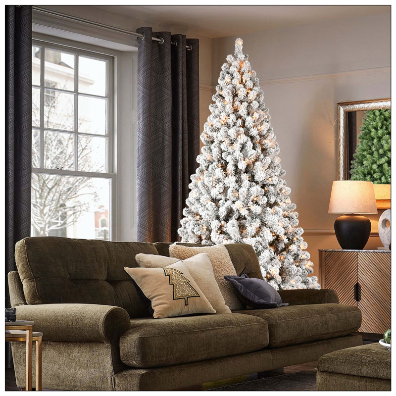 Arbre de Noël floqué pré-éclairé avec 300 lumières blanc chaud UL - 779 pointes en PVC, fil à mémoire dépliable, assemblage facile et support en métal stable, décor des Fêtes enneigé