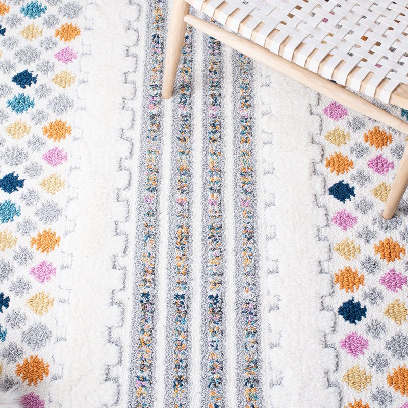 Boho-Chic Ivory Synthetic Shag Rug with Fringe - 4' x 6'