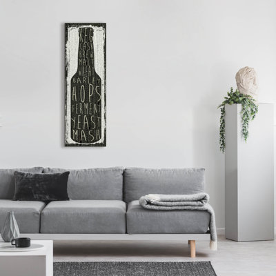  «Beer Sign 4» par Erin Clark, art mural en verre acrylique, 16 po x 48 po