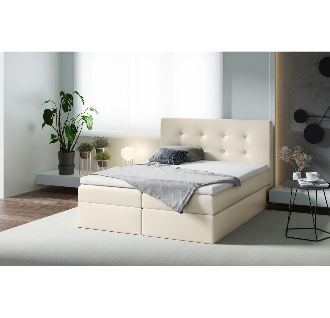 Boxspringbett Aarun mit Topper und Bettkasten