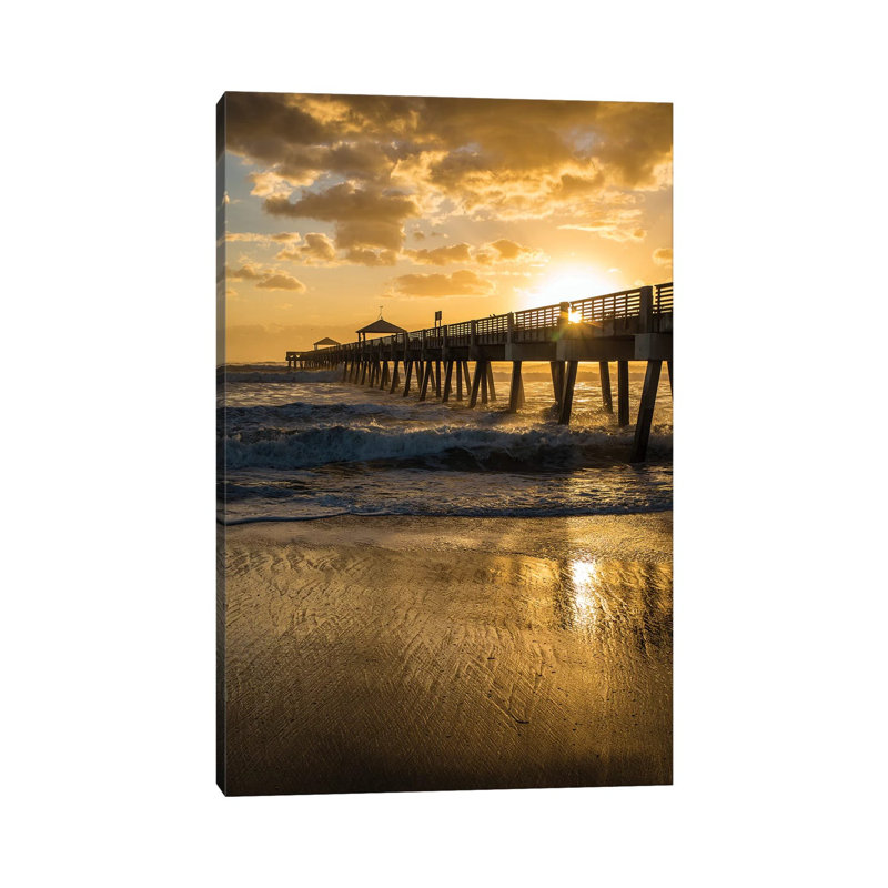 «Juno Beach, Palm Beach County, Florida, Sunrise and High Surf» par Jolly Sienda - photographie sur toile tendue