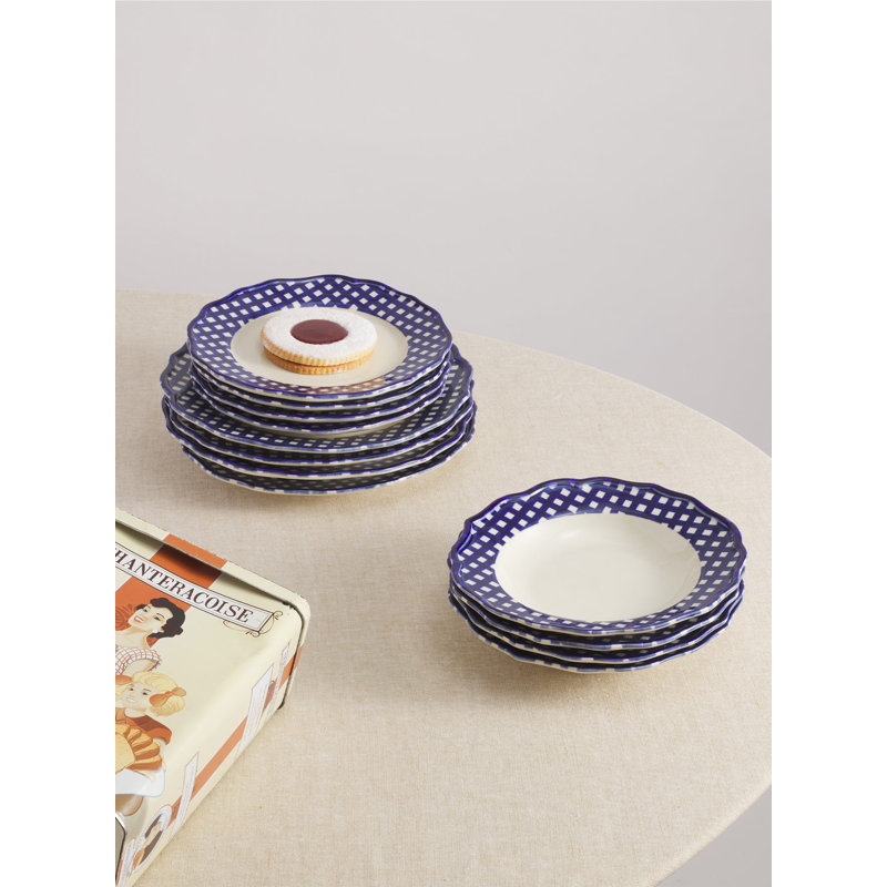 Beatrix Handmade Stoneware Dinnerware Set - Service for 4