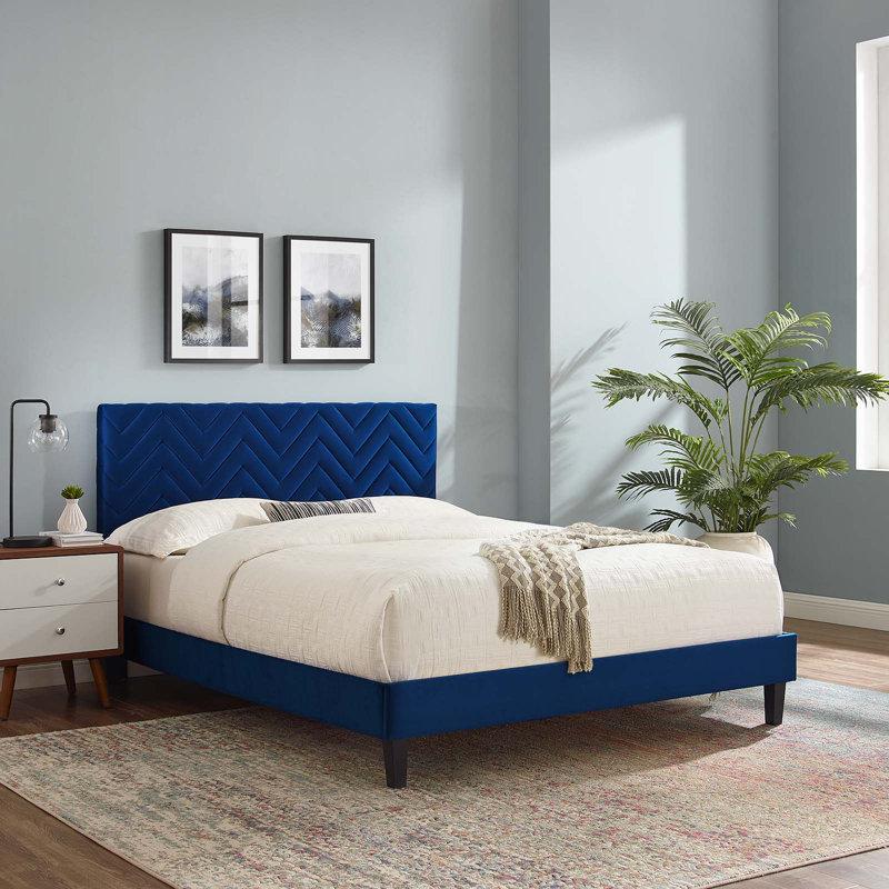 Lit plateforme en velours Leah, Grand, Bleu marine