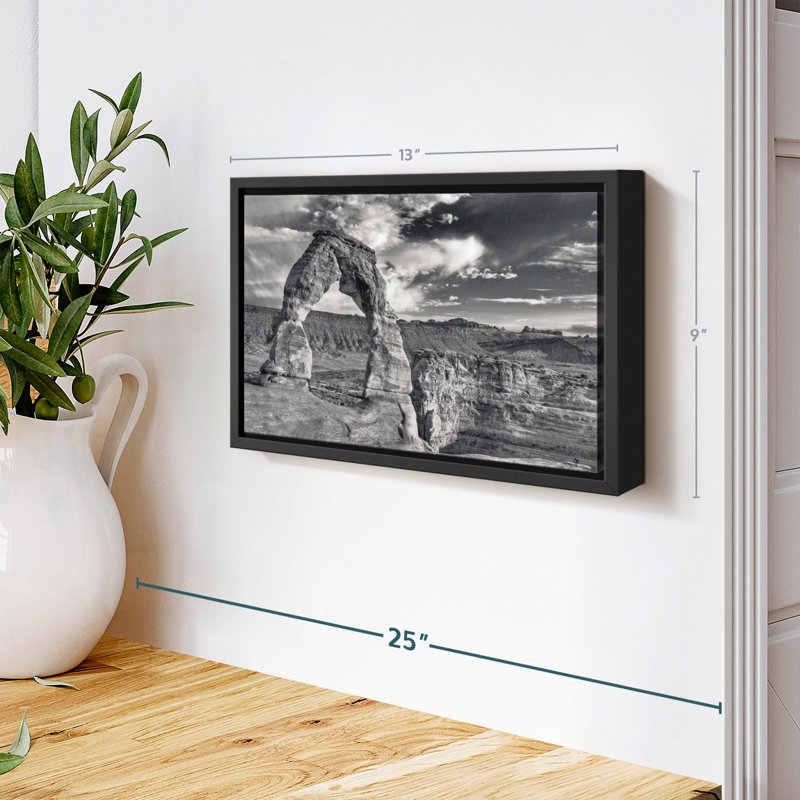 Delicate Arch BW Canvas Print, 9" H x 13" W