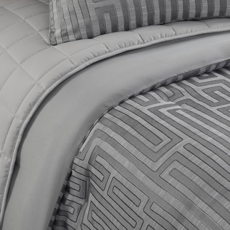 Luxurious Grey Bedding Sets With Chic Jacquard Design For Home