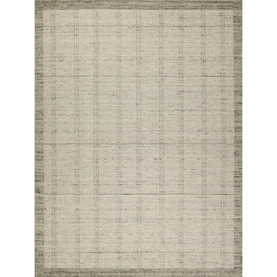 Desi hand-knotted Wool Silver Area Rug