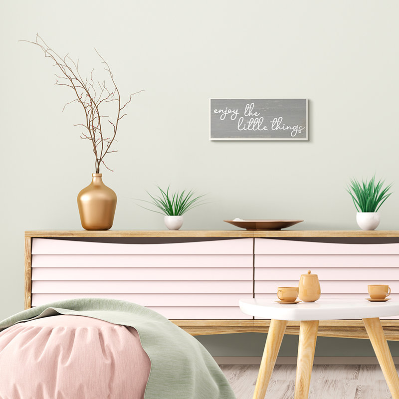 «Enjoy The Little Things», phrase grise et blanche, Bois naturel, H 7 po x l 17 po x P 0,5 po