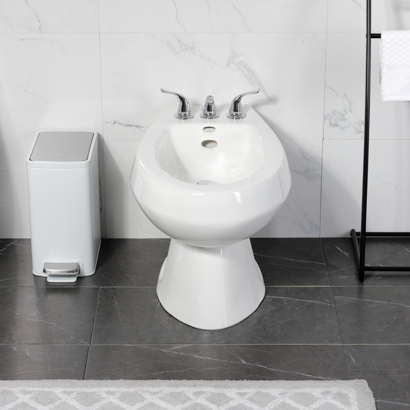 Robinet de bidet espacé à trois poignées Royale, Chrome poli