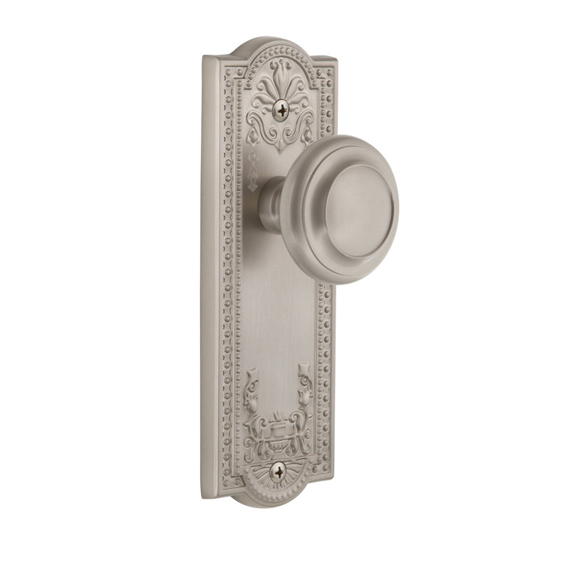 Grandeur Parthenon Plate Single Dummy with Circulaire Door Knob, Satin Nickel