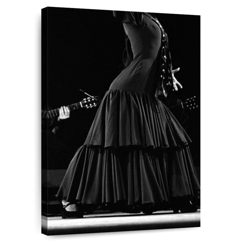 Enn BW Flamenco Dance, 48" H x 32" W