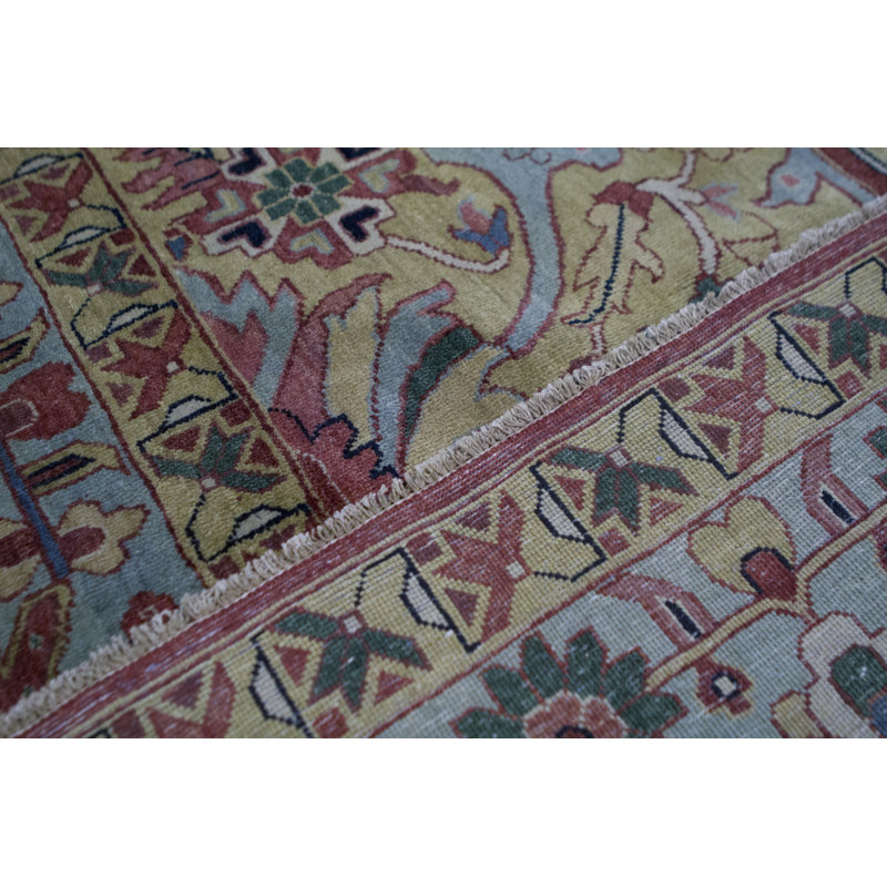 Luxurious Wool Oriental Area Rug