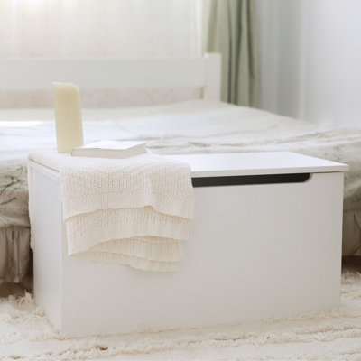 Ingrassia Blanket Chest