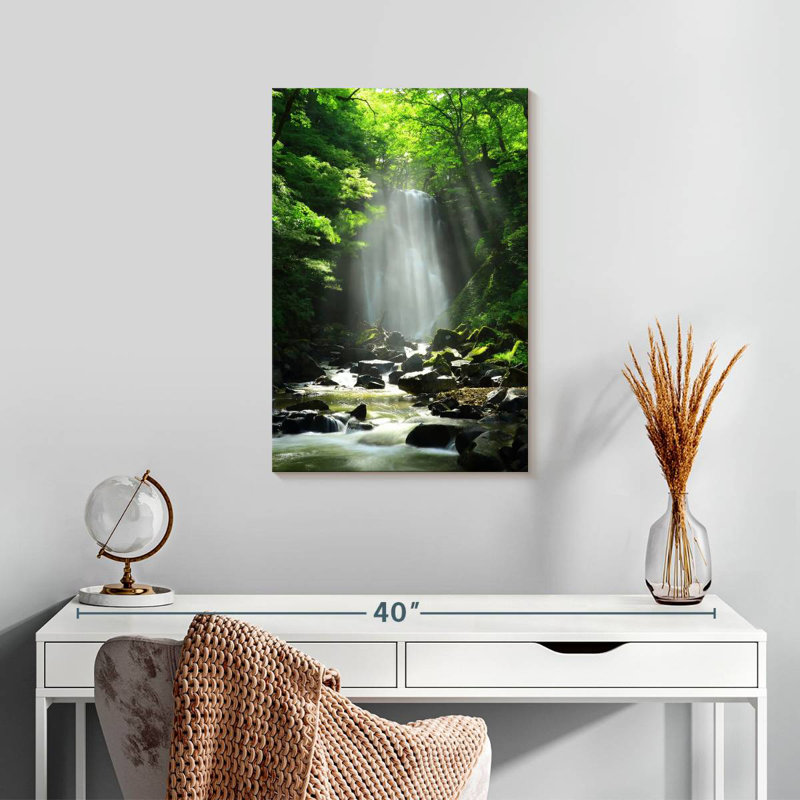 Alvord, cascade ensoleillée Kameda, H 24 po x l 16 po