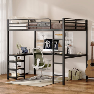 Structure de lit double pleine grandeur avec bureau et tablettes ouvertes, structure de lit en métal robuste avec barrières de sécurité et échelle, cadres de lit mezzanine avec structure en bois rétro, bureau en forme de L, finition noire