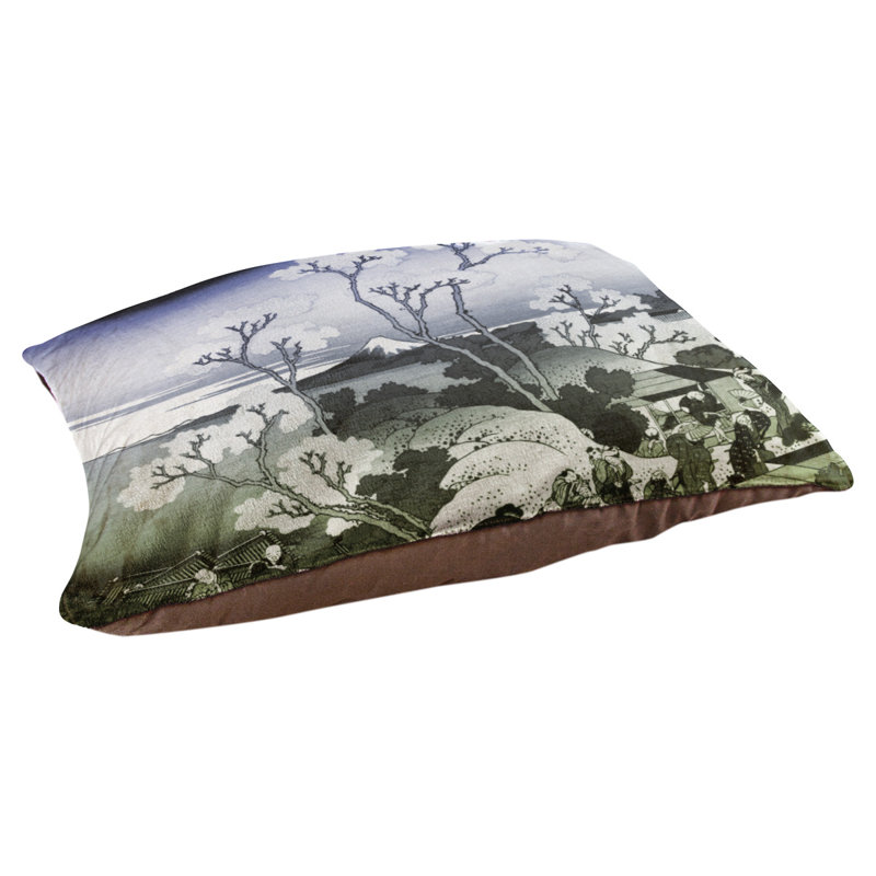 Coussin stylisé mountain fuji through the cerise Burkart, L 19,5 po x l 29,5 po, Bleu / vert / brun foncé