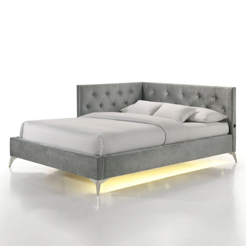 Eilish Picket House Furnishings Juniper UPH Corner Bed with LED and USB in Grey, Full