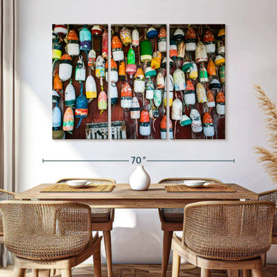 «Hanging Lobster Buoys», 3 pièces sur toile