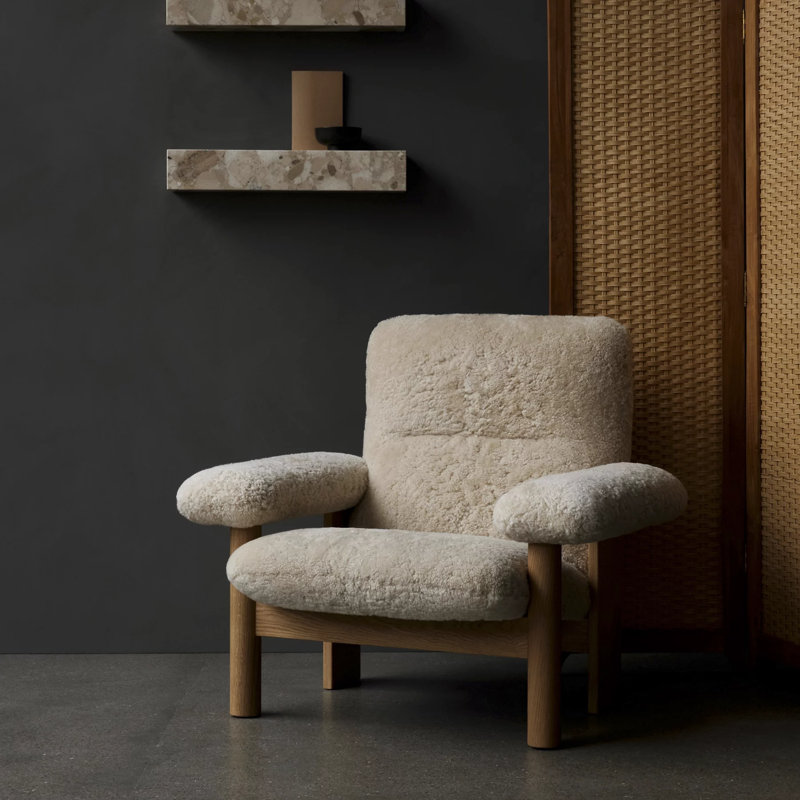 Brasilia Lounge Chair, Sheepskin Sahara, Dark Stained Oak