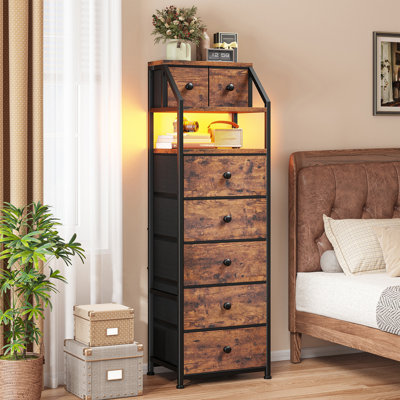 Grande armoire de rangement à 7 tiroirs avec éclairage à DEL, organisateur moderne avec tablette ouverte pour le salon de la chambre à coucher, brun