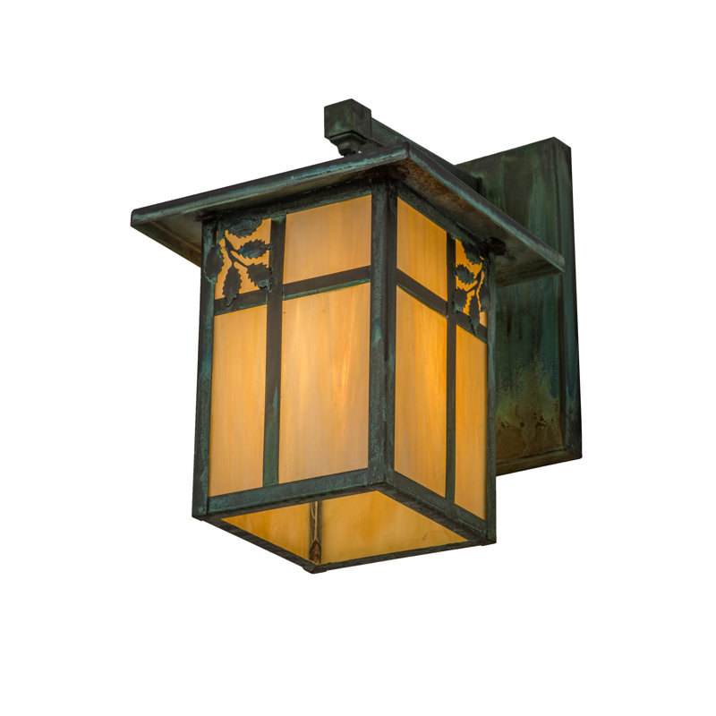 Hyde Park Sprig 1 - Light Outdoor Wall Lantern