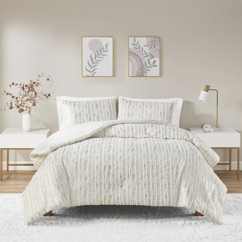510 Design Metallic Print Faux Fur Comforter Set