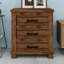 Table d'appoint de charme avec design traditionnel et rangement fonctionnel