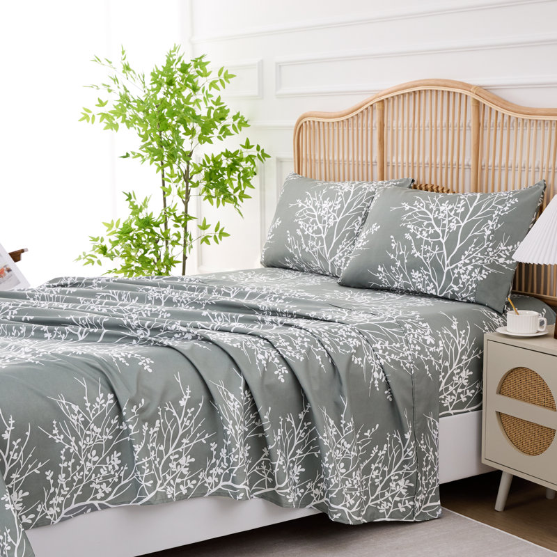 Microfiber Floral Sheet Set, King Sheet Set + 1 Fitted Sheet + 2 Pillowcases, White/Light Blue