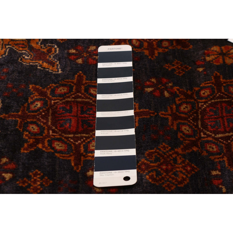 Tapis bleu marine Teimani 3 pi 11 po x 6 pi 6 po