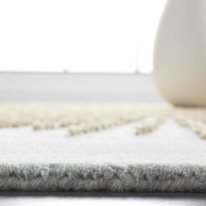 Soho Hand Tufted Wool, Viscose, And Cotton With Latex Abstract Rug, Rectangle 5' x 8'