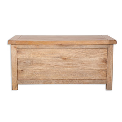 Antero Blanket Chest