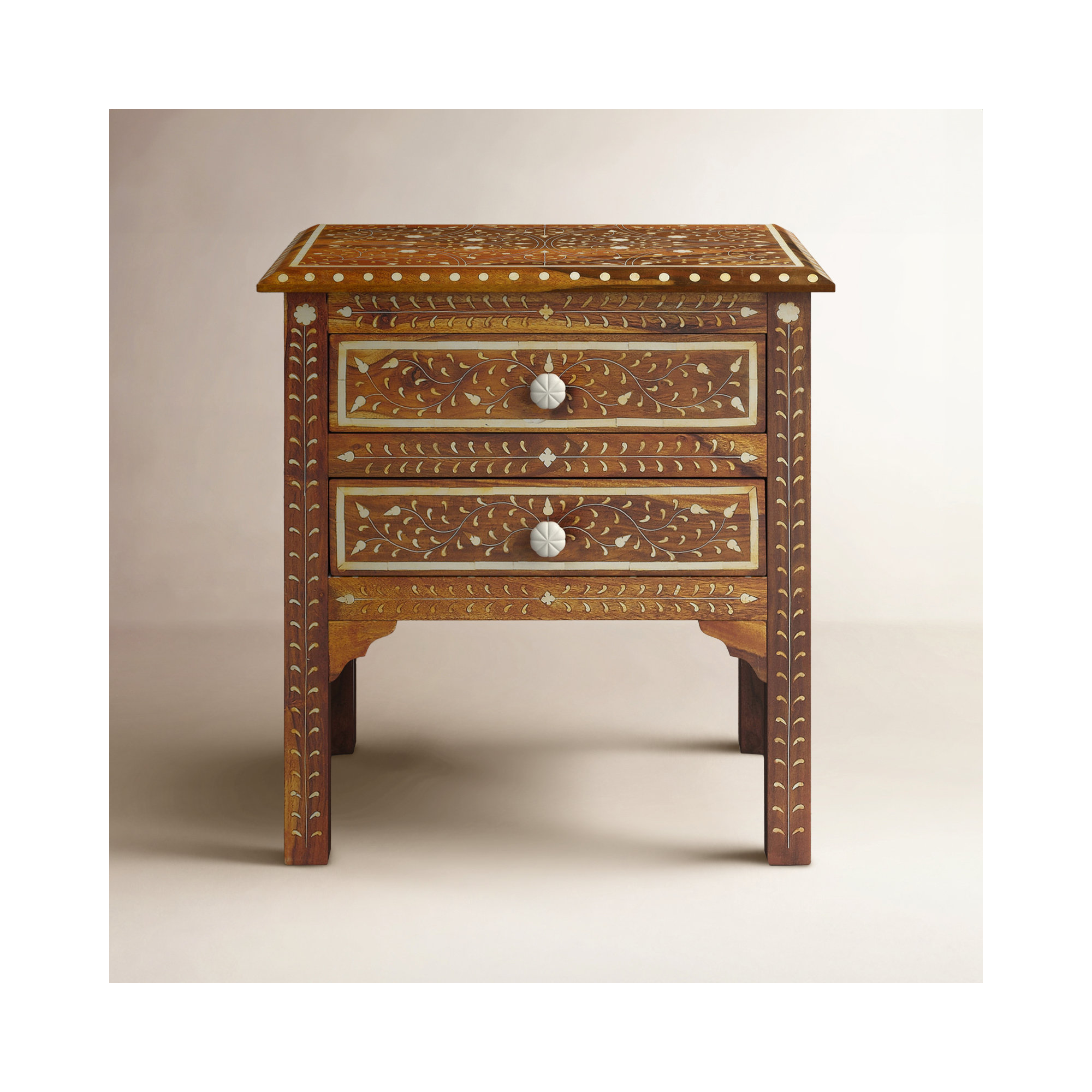 Erik Accent Chest