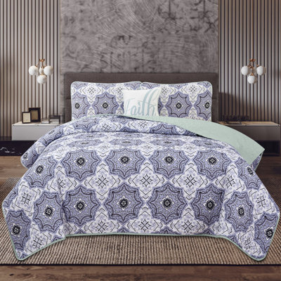 Polyester Paisley Quilt