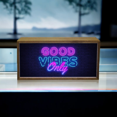 Piumafua Good Vibes Only 15" LED Sign