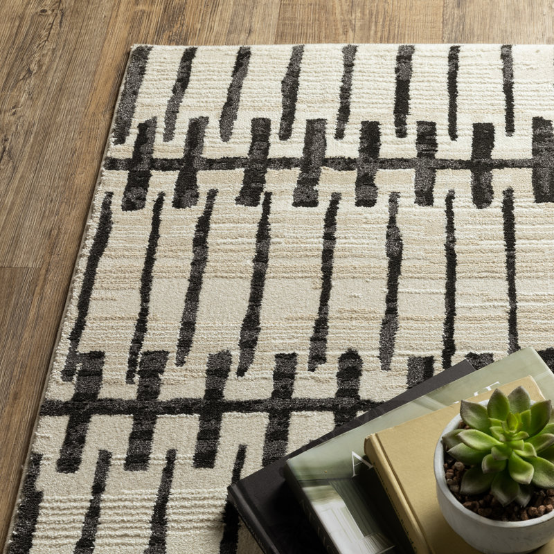 Arata Geometric Indoor Rug, Rectangle 5'3" x 7'6"