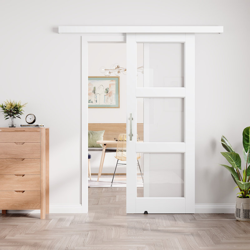 Porte coulissante de style grange avec rail dissimulé, apprêt blanc, 3 panneaux en verre transparent, pour placard ou garde-manger, avec trousse de quincaillerie (aucun assemblage requis)