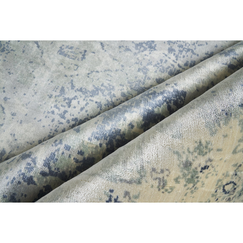 Cassina Oriental Area Rug, Rectangle 12' x 15'