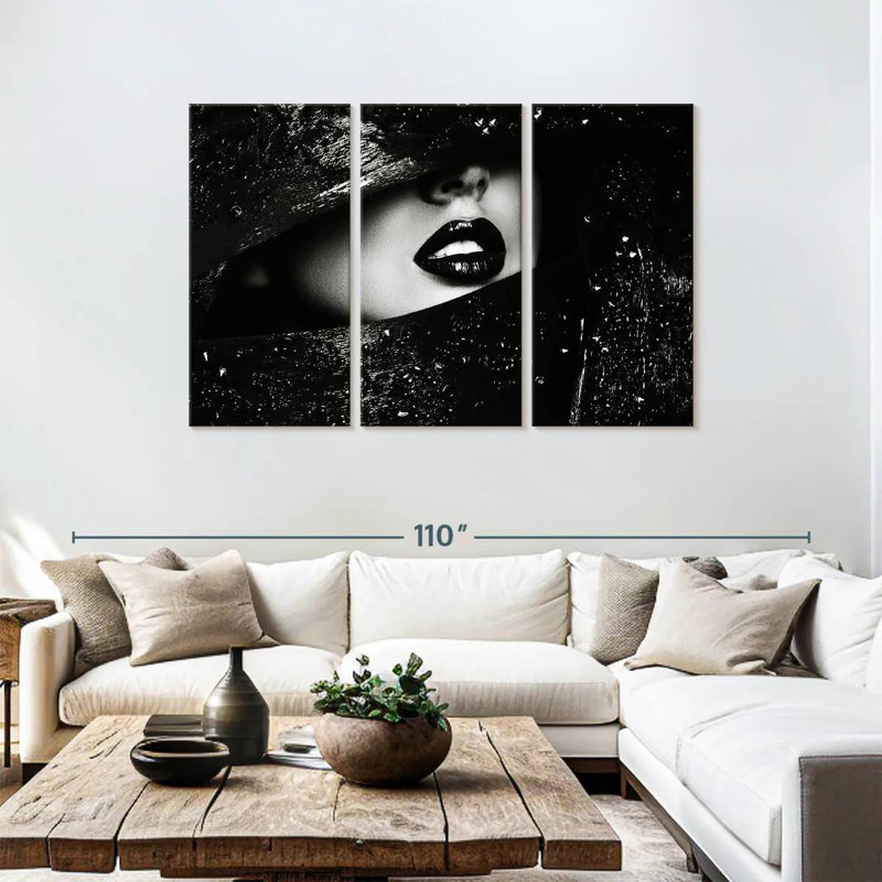 Shuttleworth Chic Black Lips, 48" H x 74" W