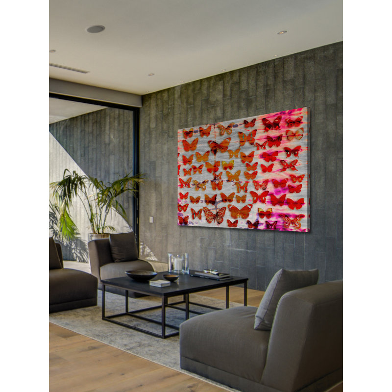 «Red Moths» par Parvez Taj, reproduction d'art sur toile tendue, H 12 po x l 18 po