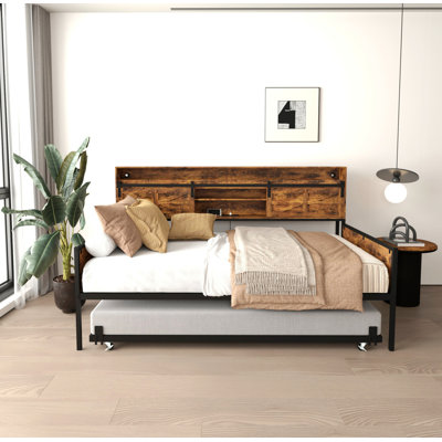 Daybed With Trundle, Farmhouse Daybed Frame With Charging Station And LED Light For Bedroom And Guest Room