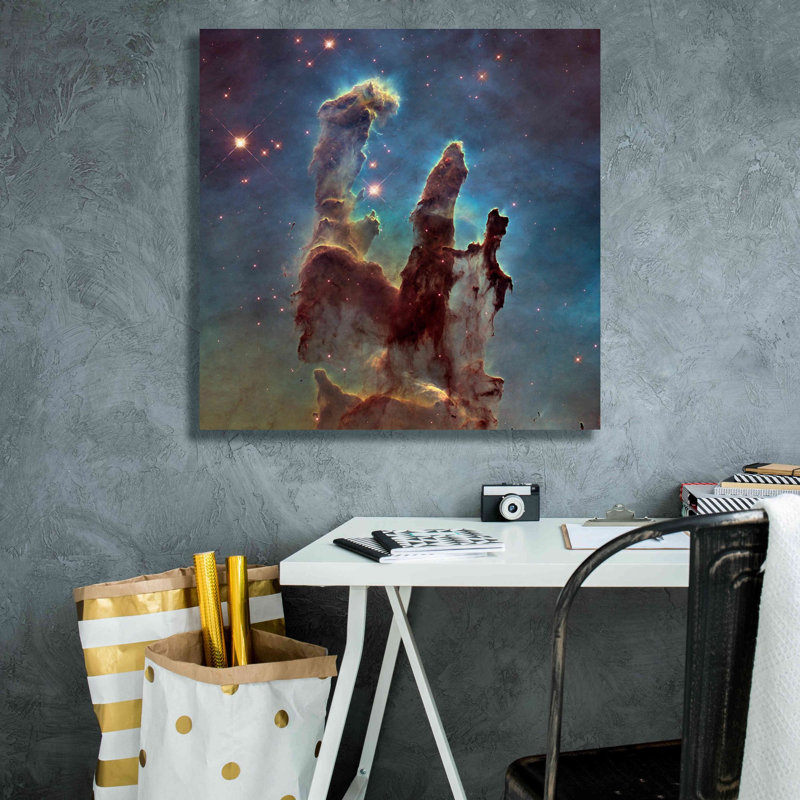 «Eagle Nebula», art mural sur toile, H 26 po x l 26 po x P 0,75 po