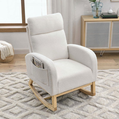 Chaise berçante en molleton Teddy - Dossier haut et poches latérales - Ivoire