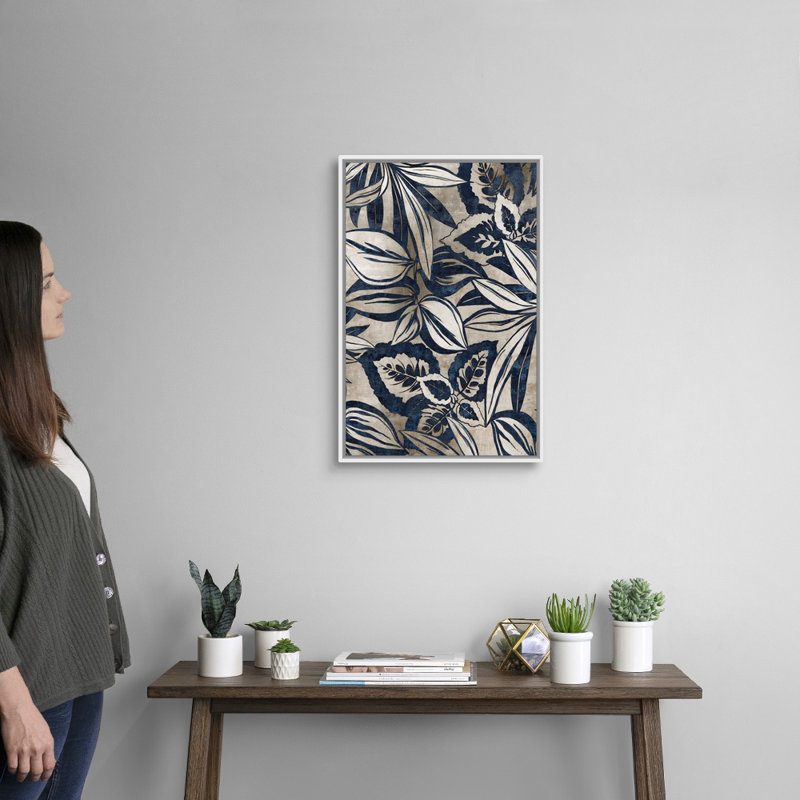 «Blue Foliage II» par Eva Watts - reproduction d'art sur toile, H 26 po x l 18 po x P 1,75 po, Toile encadrée flottée blanche