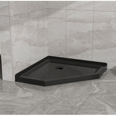 36 po P 36 po X P 3,4 po Base de douche néo-angle à drain en H noir, sans drain