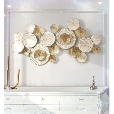 Modern style ironwork round disc wall decoration